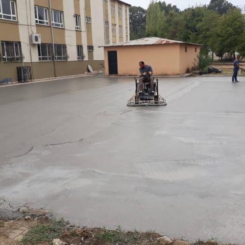 Belediye ekiplerimizce İncirliova Spor Lisesi'ne voleybol sahası yapımı başladı.