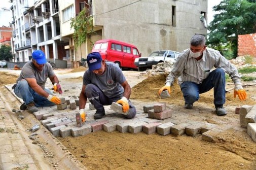 İncirliova Belediyesi Ekipleri Bu Kez İstiklal Mahallesinde Çalışıyor