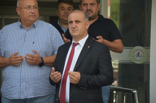 Başkan Kaya, Mehmetçiğin Zaferi İçin Belediye Hoparlöründen Dua Okuttu