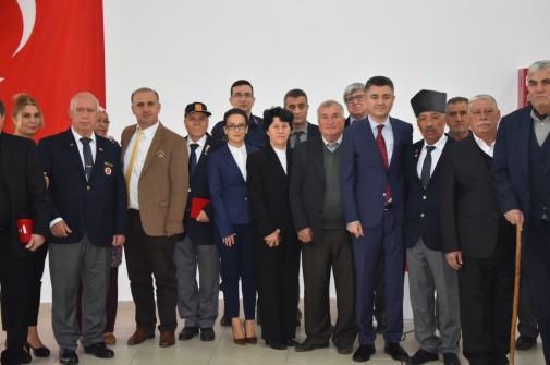 Kuzey Kıbrıs Türk Cumhuriyeti Gazilerimize Madalyalarını Taktim Ettik
