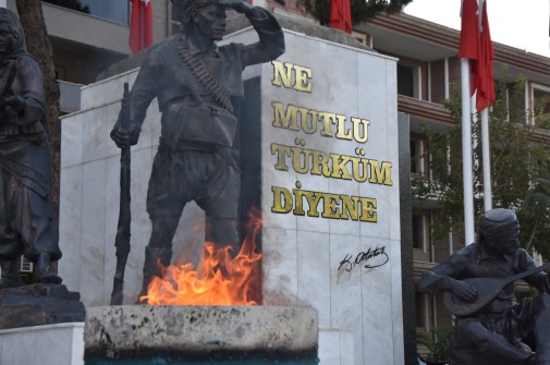 Gazi Mustafa Kemal Atatürk'ü Saygı, Sevgi ve Özlemle Anıyoruz...